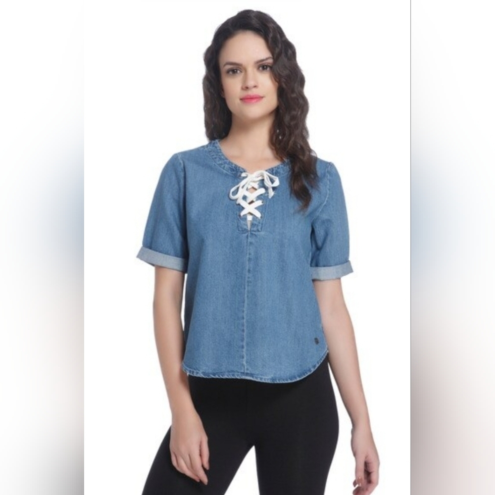 Only Denim Lace Up Neckline Short Sleeve Top S